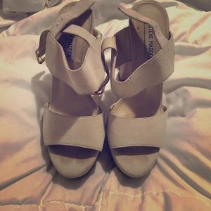 Steve Madden nude chunky heels SIZE: 7